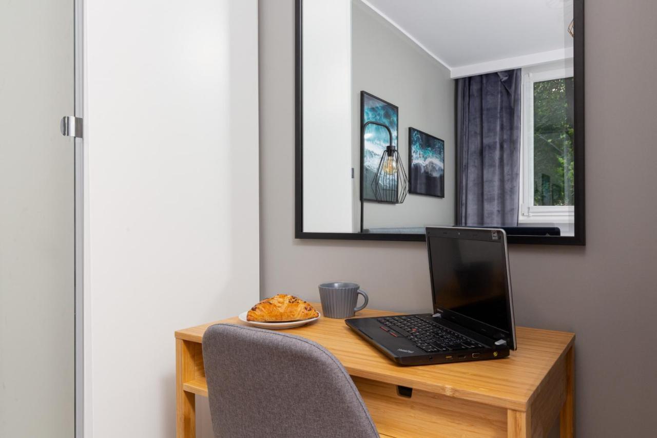 Beautiful Two-Bedroom Apartment Warsaw Bielany By Noclegi Renters Kültér fotó