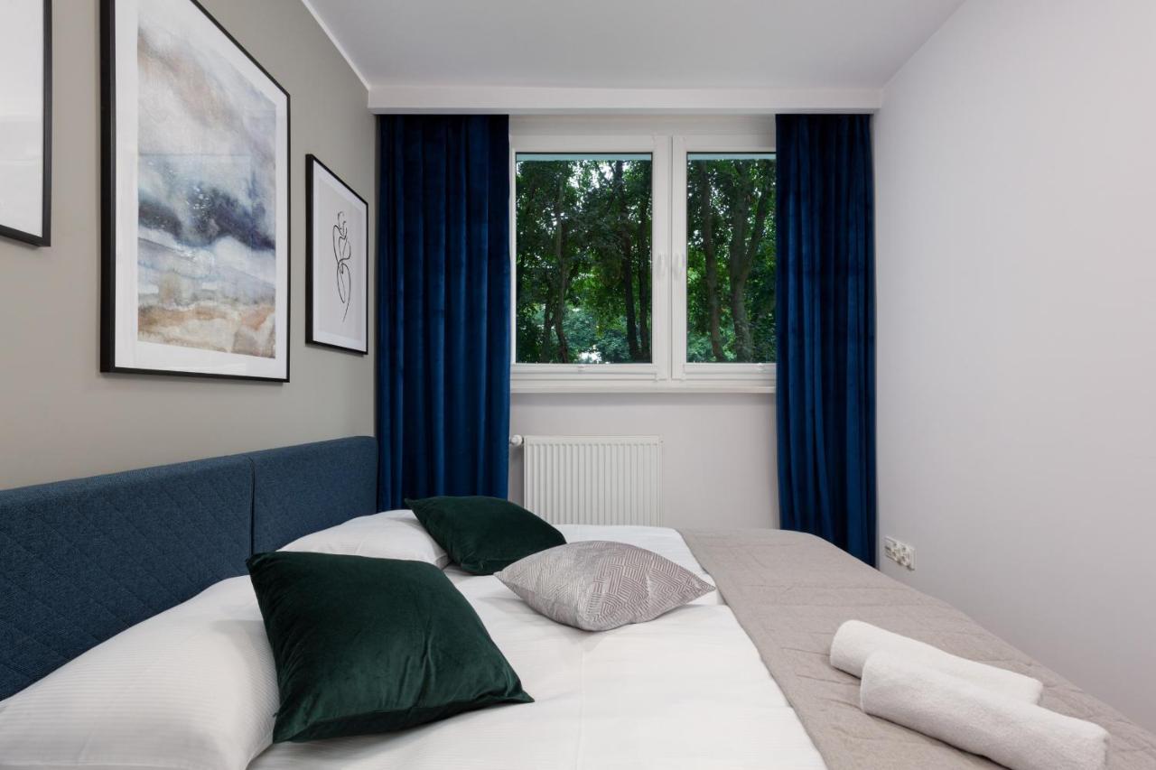 Beautiful Two-Bedroom Apartment Warsaw Bielany By Noclegi Renters Kültér fotó