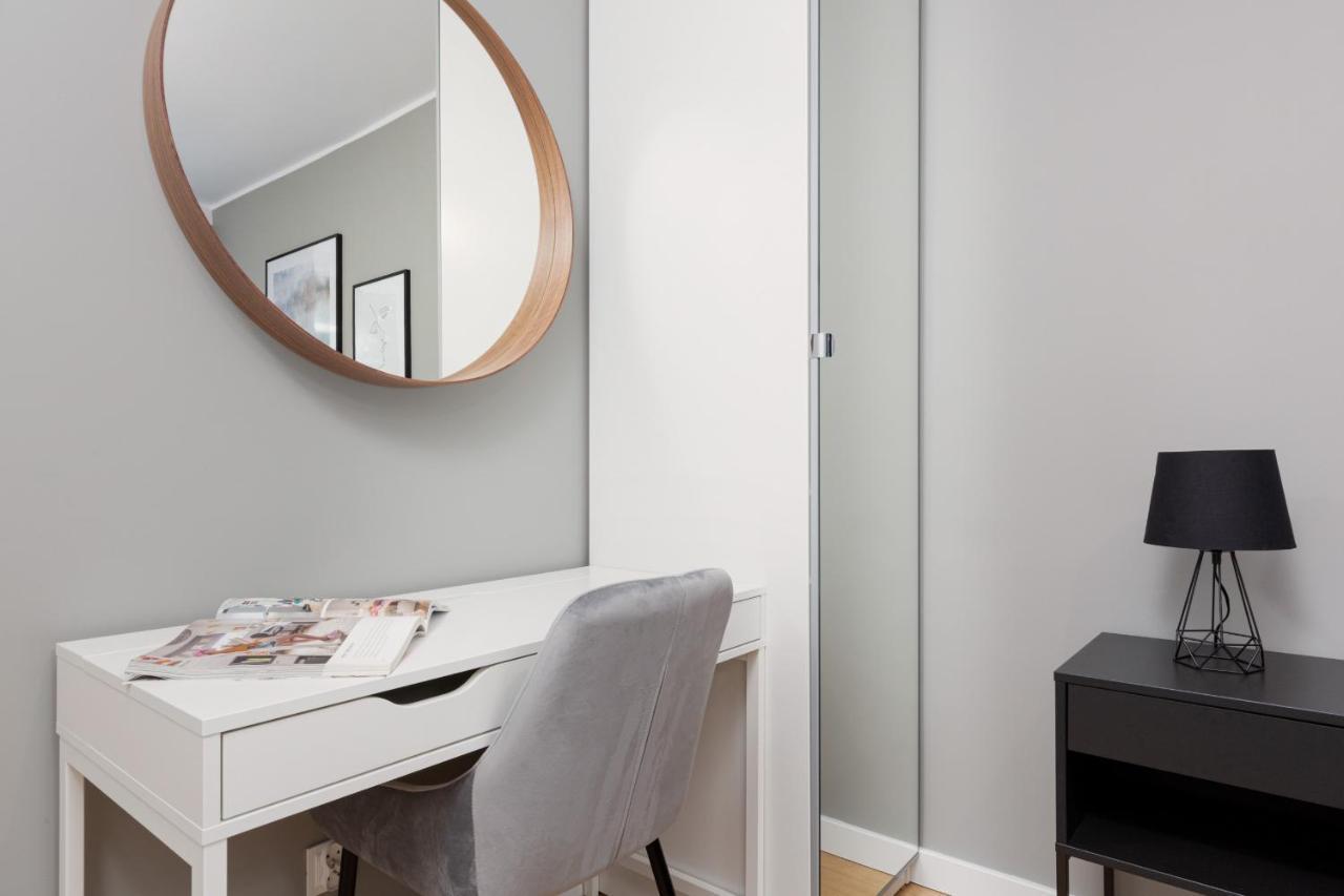 Beautiful Two-Bedroom Apartment Warsaw Bielany By Noclegi Renters Kültér fotó