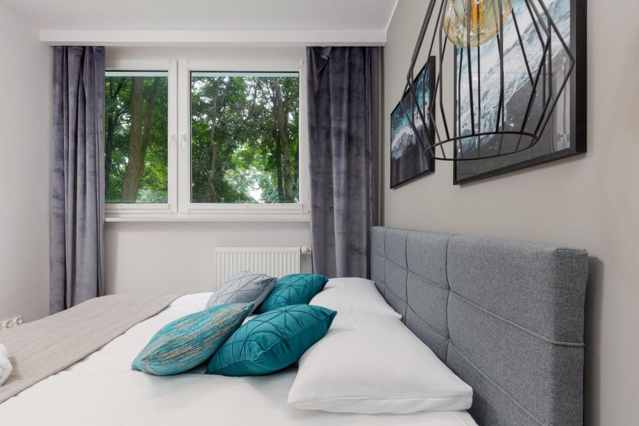 Beautiful Two-Bedroom Apartment Warsaw Bielany By Noclegi Renters Kültér fotó